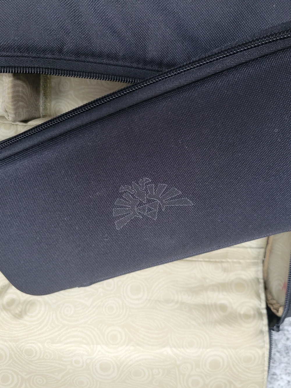 Nintendo Switch Gaming/Zelda Logo Carry Case